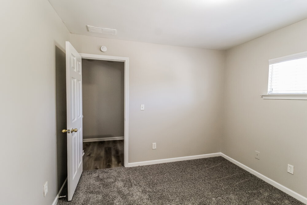 Building Photo - 2032 Appaloosa Way