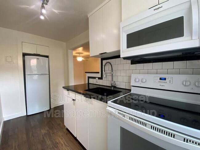 Building Photo - 701 Culbertson Dr