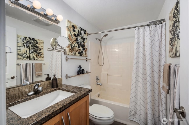 Building Photo - Spacious 2 bedroom 1 bath Magnolia