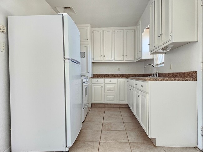 Building Photo - Comfortable Home For rent