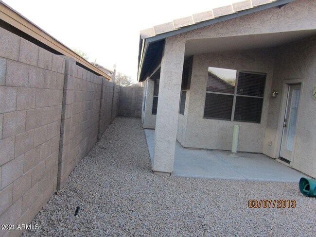 Building Photo - 4318 E Lone Cactus Dr