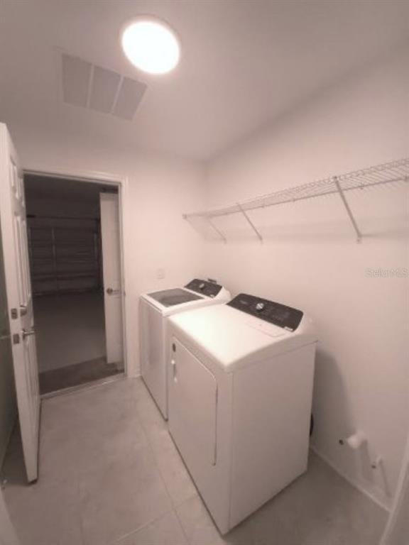 Building Photo - 10715 New Morning Dr