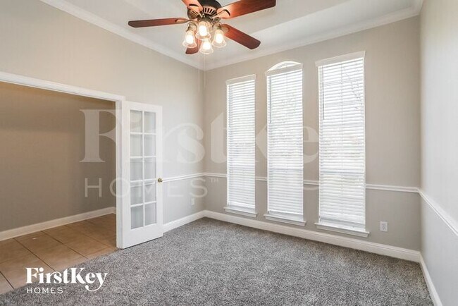 Building Photo - 1234 Shenandoah Dr