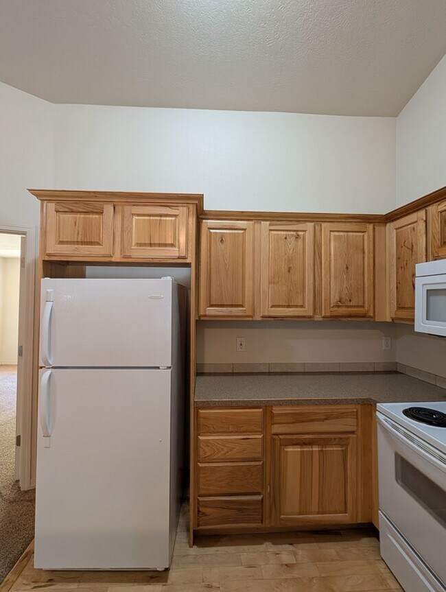 Building Photo - 282 La Valle Strada