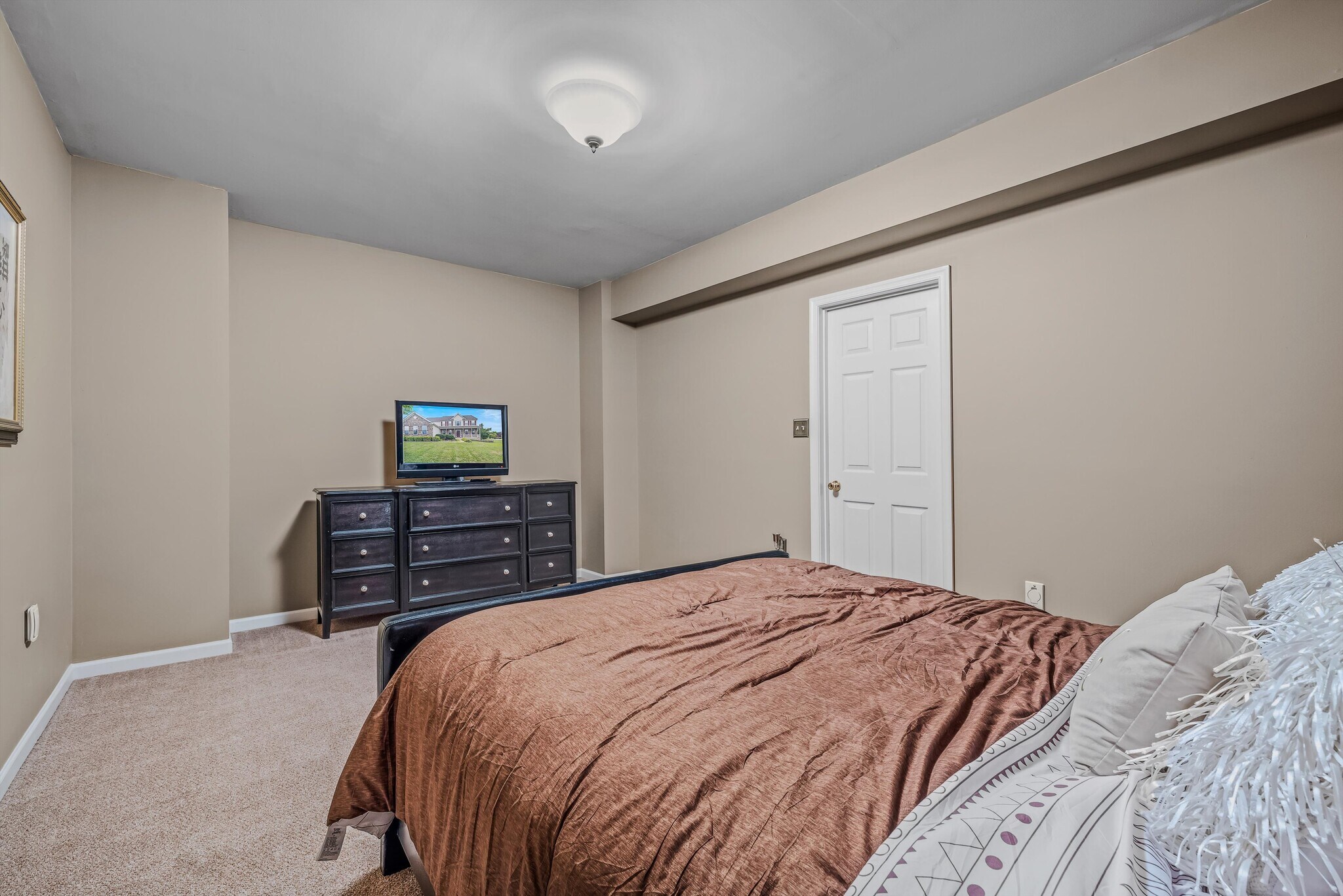 Building Photo - 288 Cirrus Way