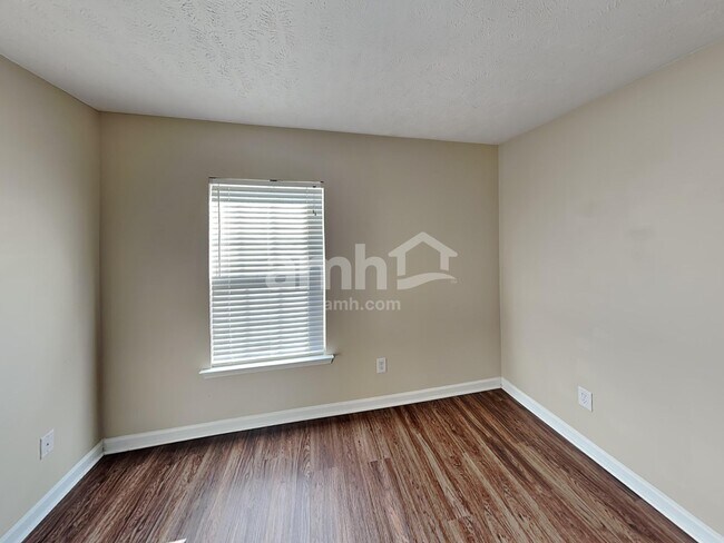 Building Photo - 2018 Fiona Way