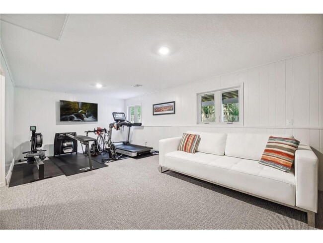 Building Photo - 18620 26th Ave N