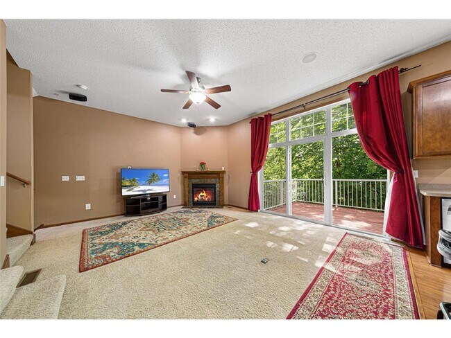Building Photo - 5037 Dunkirk Pl N
