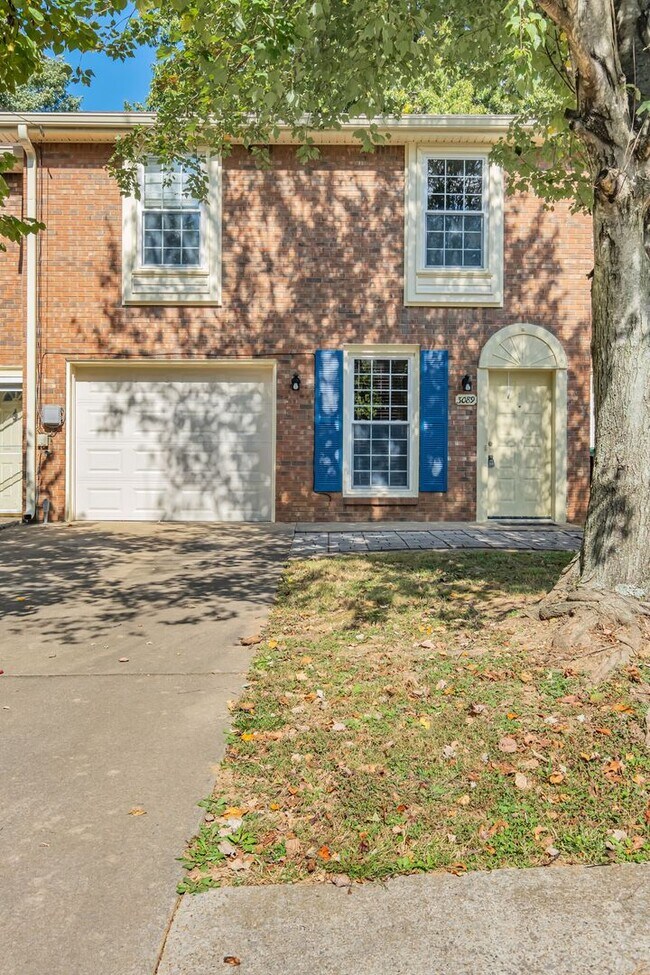 Building Photo - 3089 Woody Ln