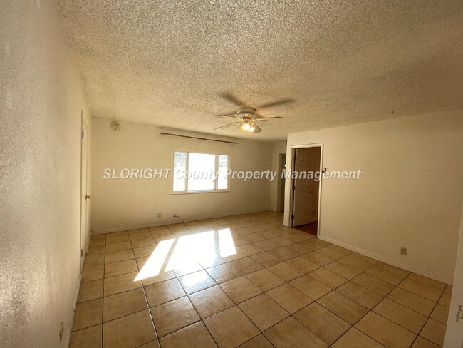 Building Photo - AVAILABLE February - Secluded 1 Bedroom 1 bath Home in Atascadero