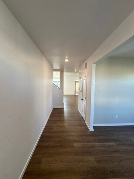 Building Photo - 109 62nd Ave