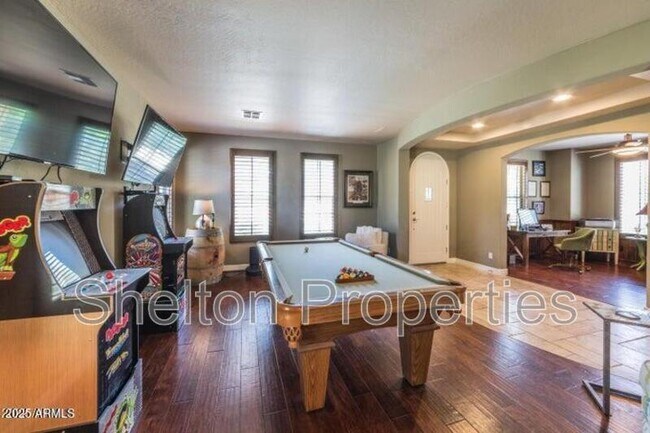 Building Photo - 3779 N Denny Way