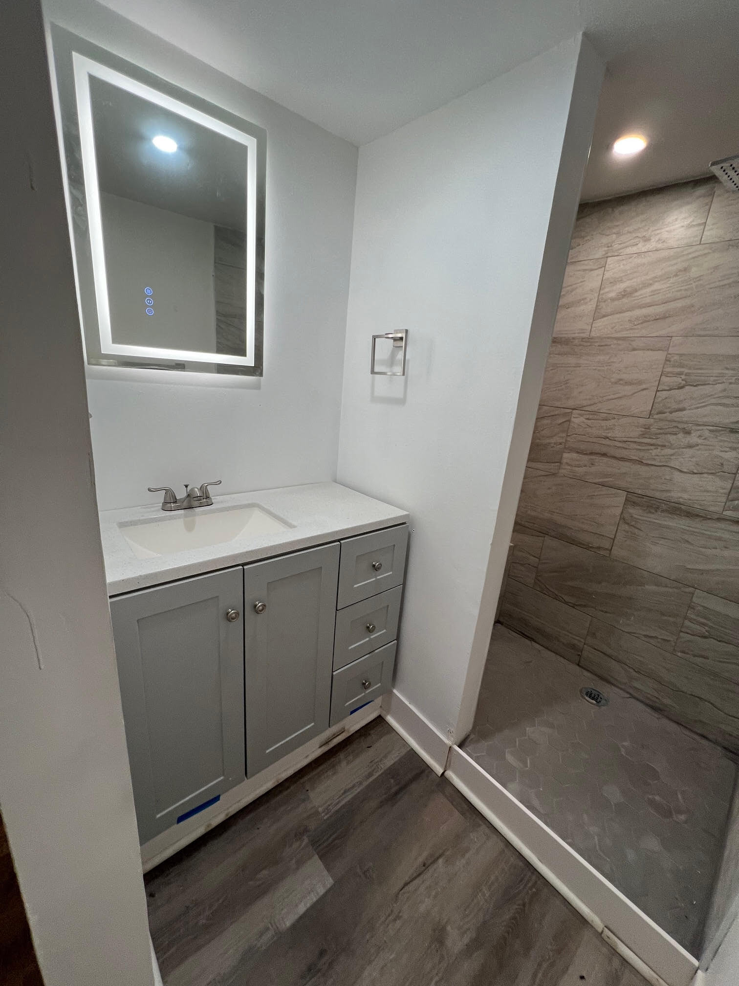 Building Photo - 2215 Godnor Rd