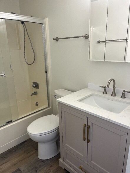 Building Photo - 124 First St