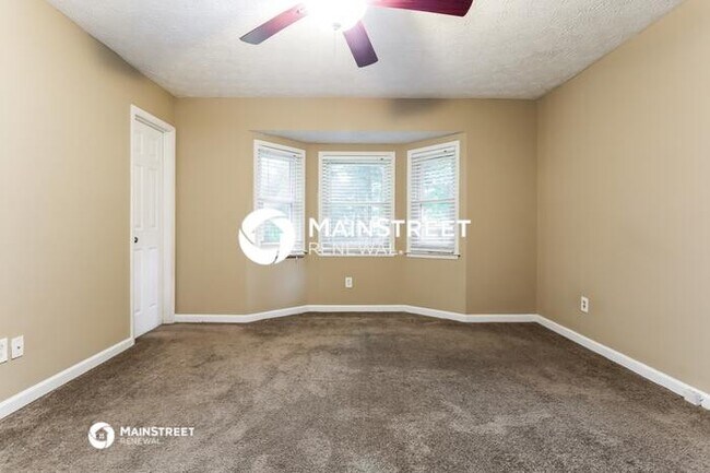 Building Photo - 3 Bedroom Pet-Friendly Home in Stockbridge, GA with Main Street Renewal