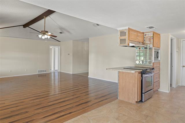 Building Photo - 3718 W Rochelle Rd