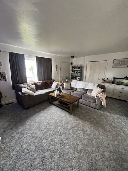 Building Photo - 54 Halifax Dr