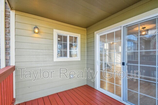 Building Photo - 22951 E Roxbury Dr