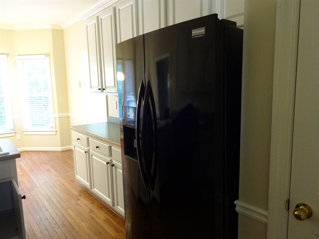 Building Photo - 2401 Weatherstone Cir SE