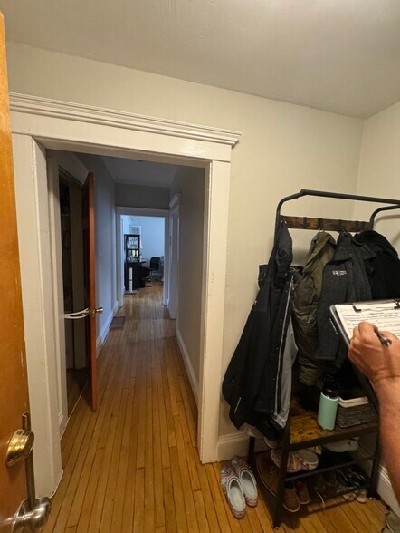 Building Photo - 12 Farrington Ave