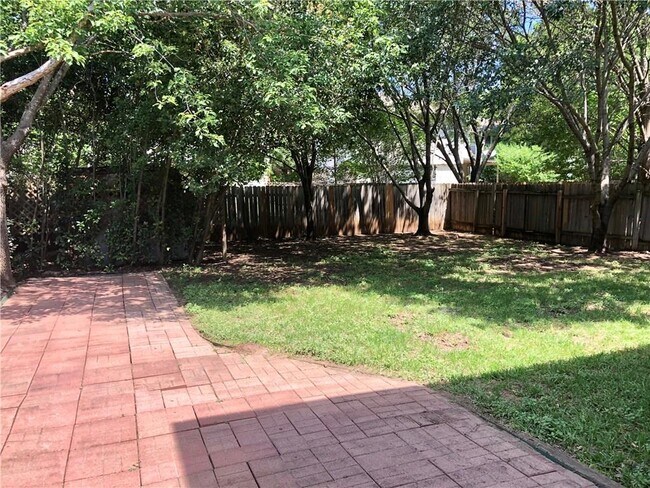 Building Photo - 13456 Athens Trail