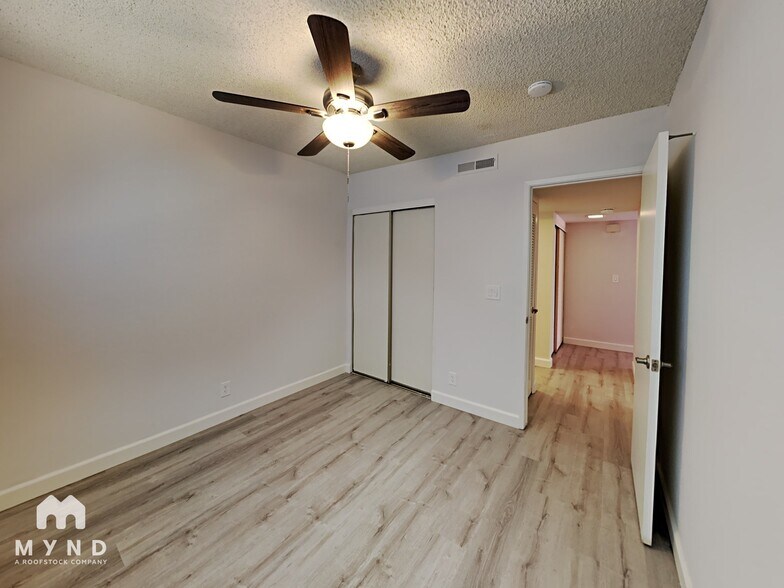 Building Photo - 7047 Greenback Ln