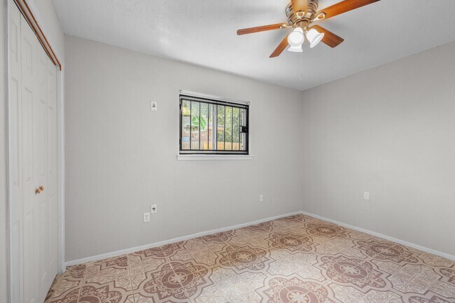 Building Photo - 6639 Indian Falls Dr