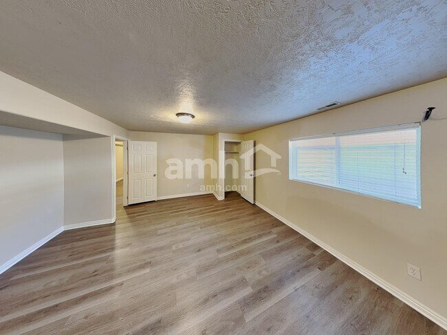 Building Photo - 6743 S Majestic Loop Rd