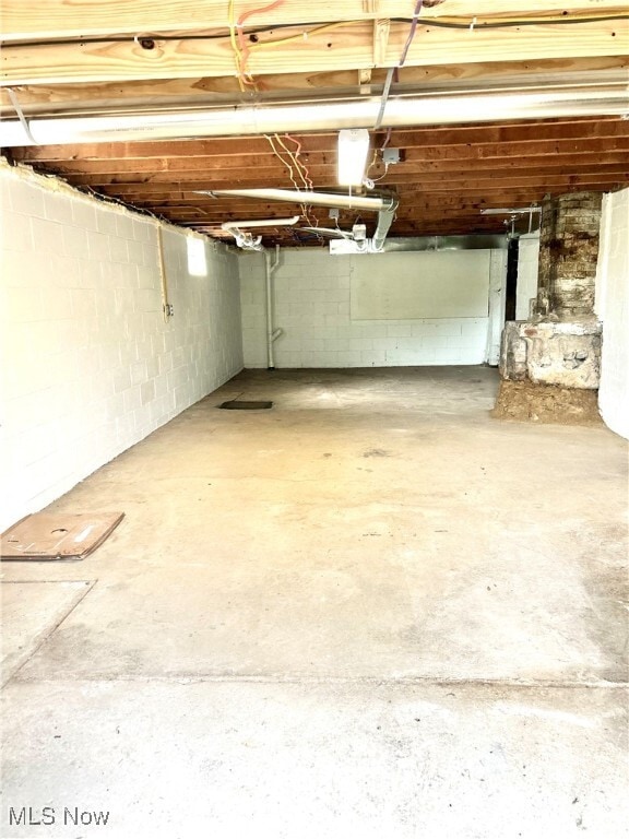 Building Photo - 466 Efts Ln