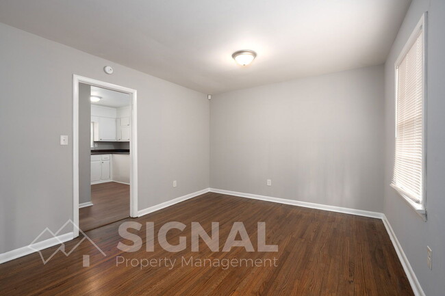 Building Photo - 416 Lance Ln