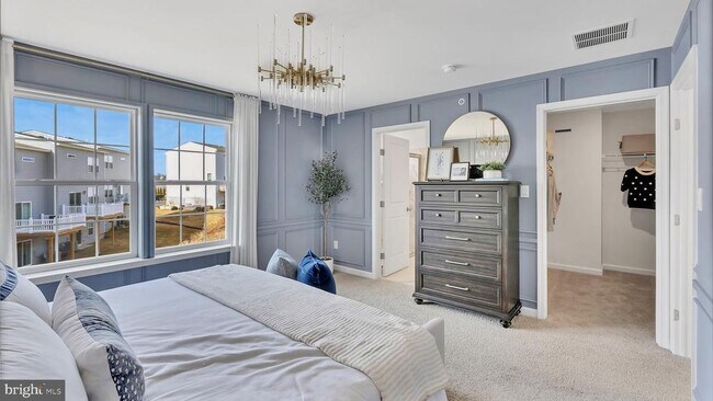 Building Photo - 1090 Meadowlark Dr