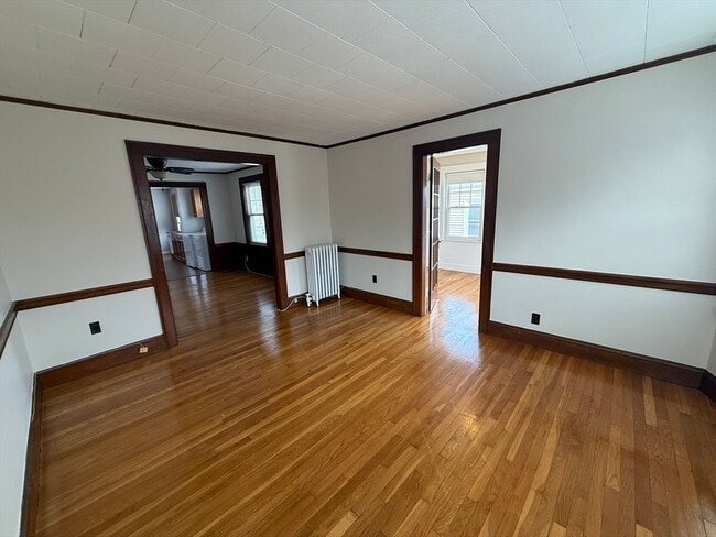 Building Photo - 66 Brock St