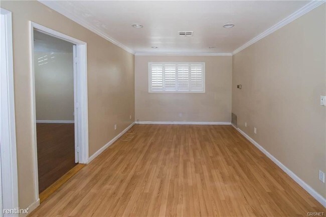 Building Photo - 4 br, 4 bath House - 6936 Encino Ave