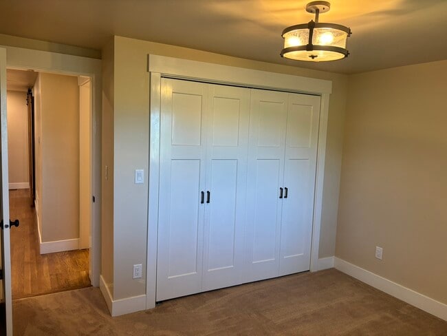 Building Photo - 4801 S 4300 W