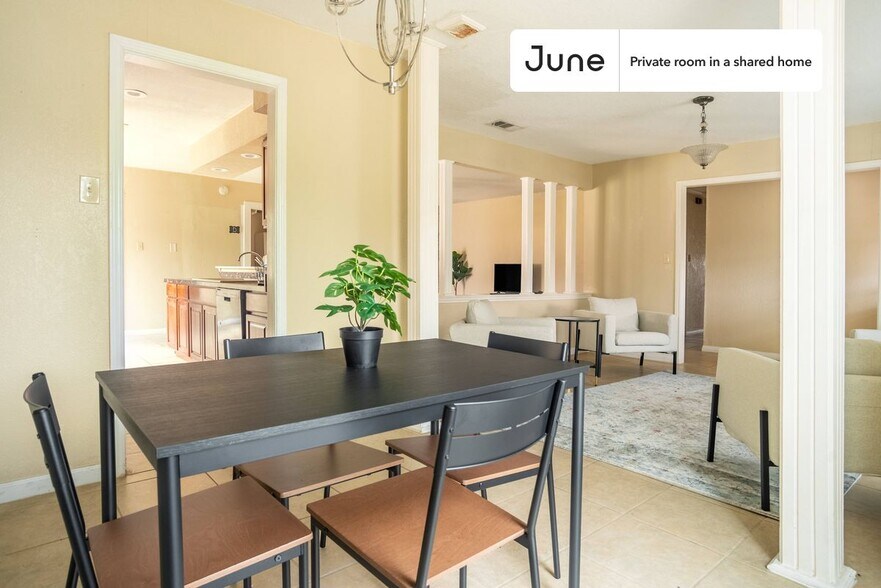 Building Photo - Room in Shared 4 bed/2 bath home