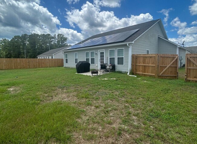 Building Photo - 102 Gobblers Way