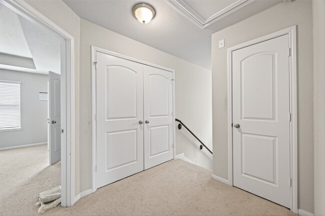 Building Photo - 14206 Singing Oaks Trl