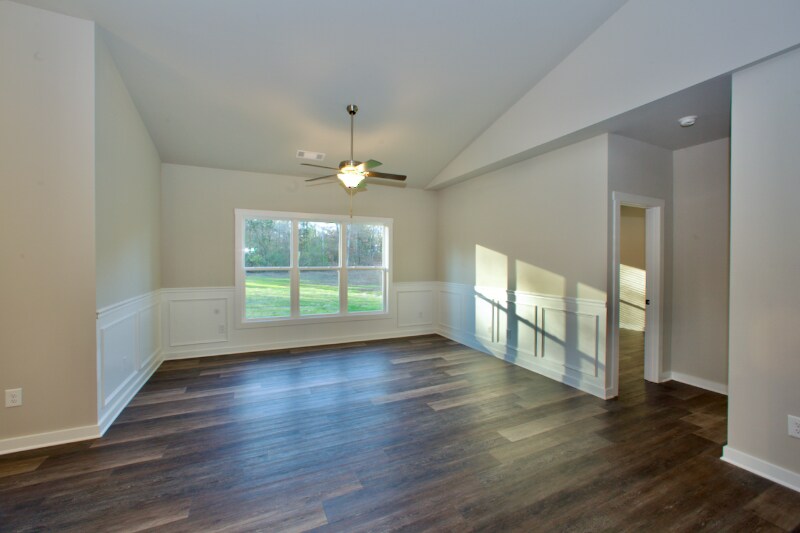 Building Photo - 511 North Point Cir