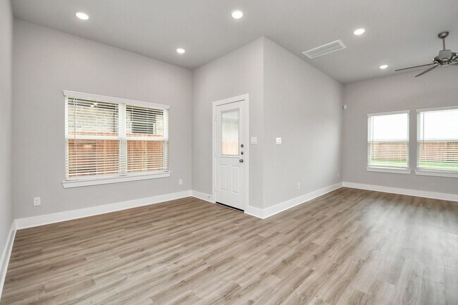 Building Photo - 21023 Treasure Gate Ln