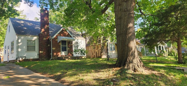 Primary Photo - Big Discount! Beautiful, updated 4BR home with full unfin bsmt