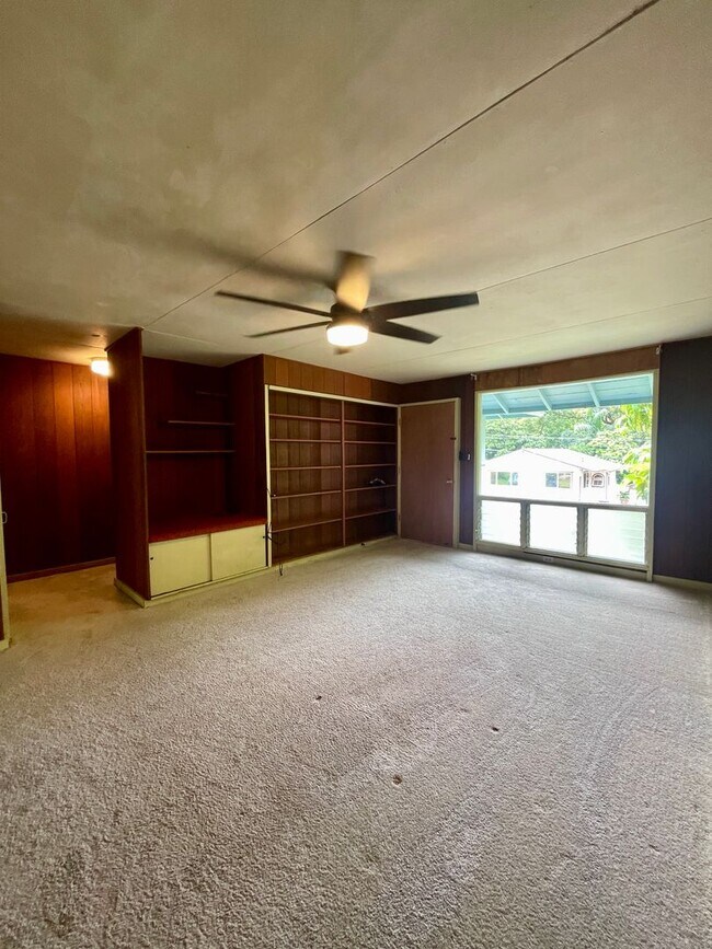 Building Photo - 3606 Halekipa Pl