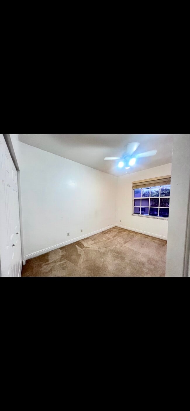Building Photo - 3240 Fairway Cir