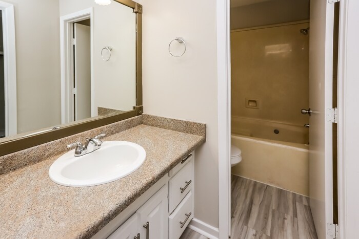 Building Photo - 129 Fern Valley Rd