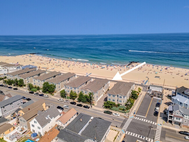 Building Photo - 239 Beach Front