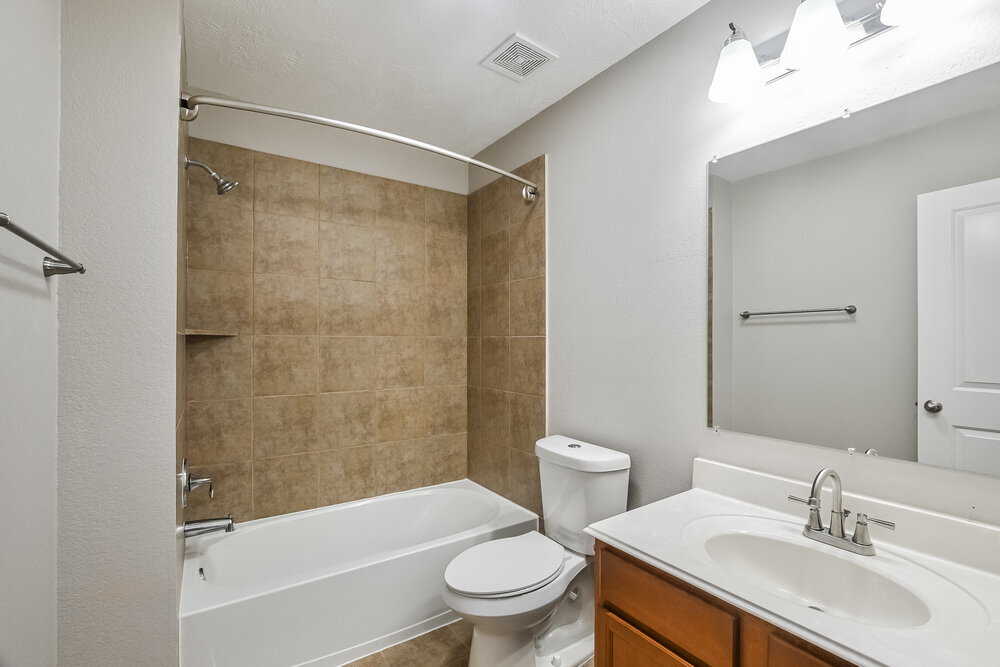 Building Photo - 7411 Quiet River Ln