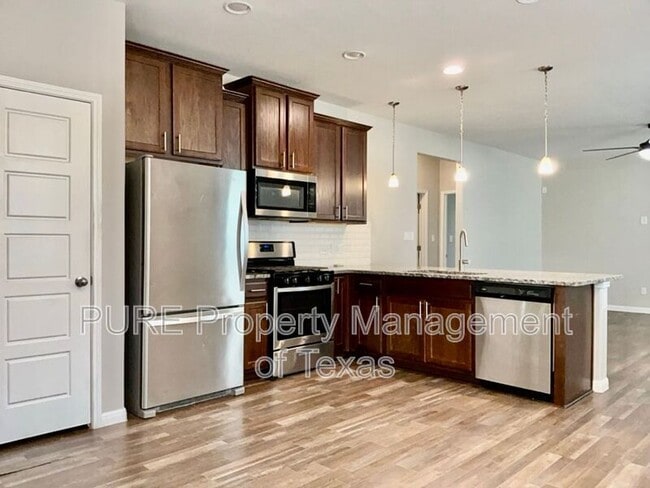 Building Photo - 128 Earl Keen St