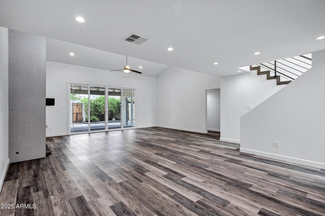 Building Photo - 11459 N 56th St