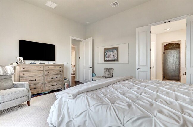 Building Photo - 260 Baldovino Skyway