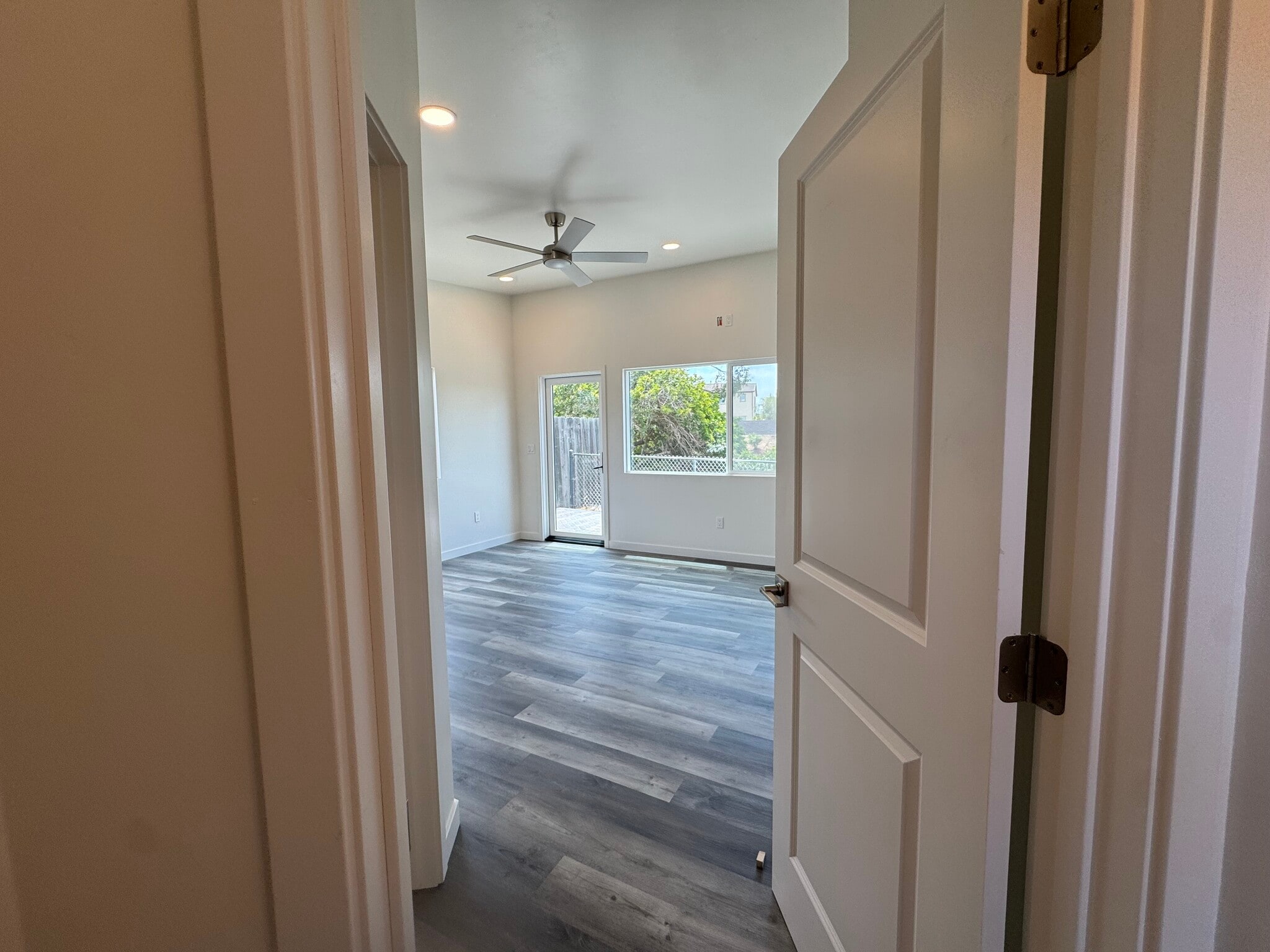 Building Photo - 3535 Hatteras Ave