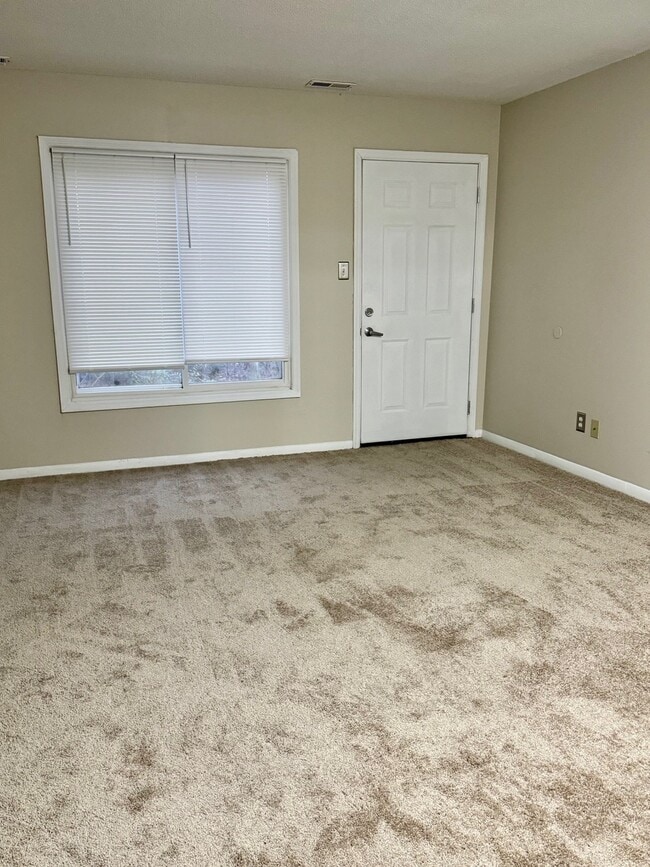 Building Photo - Azalea Gardens Apartments